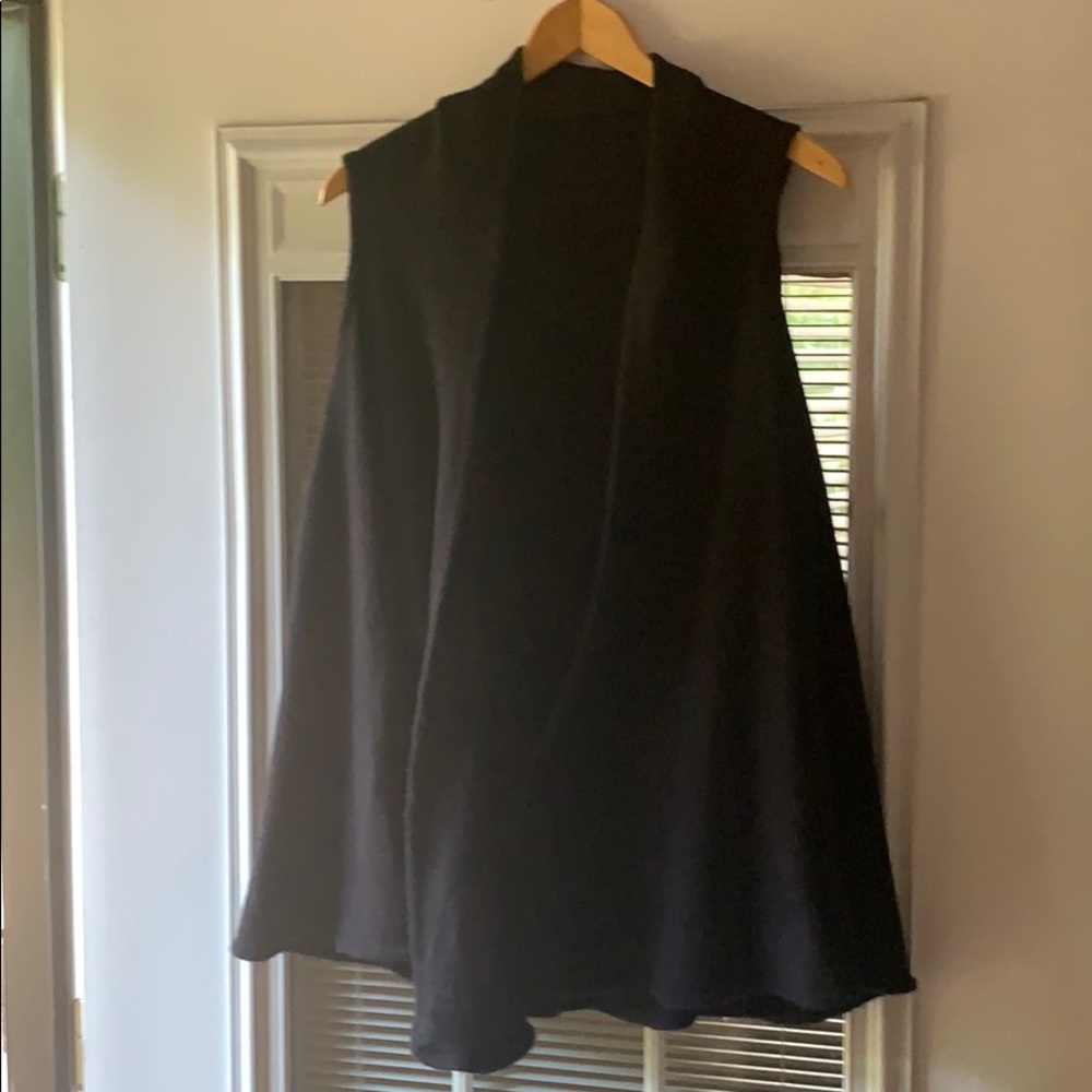 Tight-weave long vest